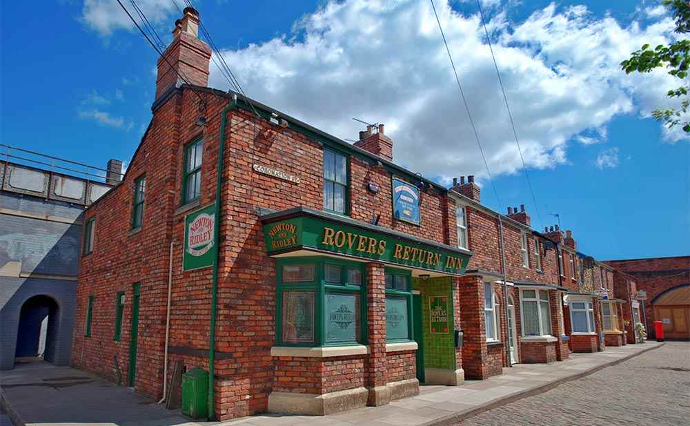 Visit UK Filming Locations by coach with Leisuretime